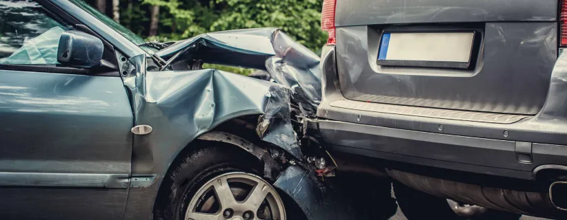 un choque entre dos autos