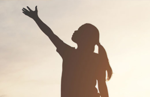 Ícono de un corazón con un reloj